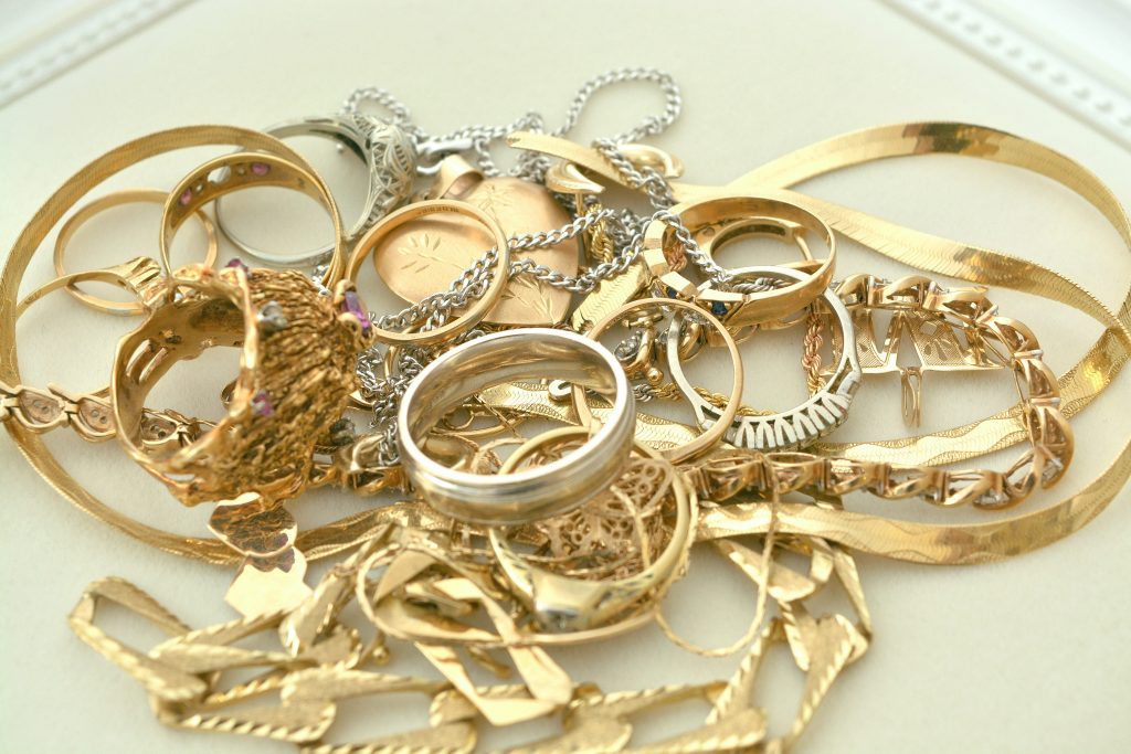 details Grant static 7 motive ca să investești în bijuterii din aur - CreditAmanet Blog